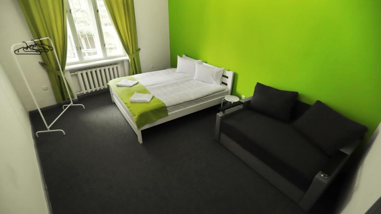 Family Hostel Lviv Buitenkant foto